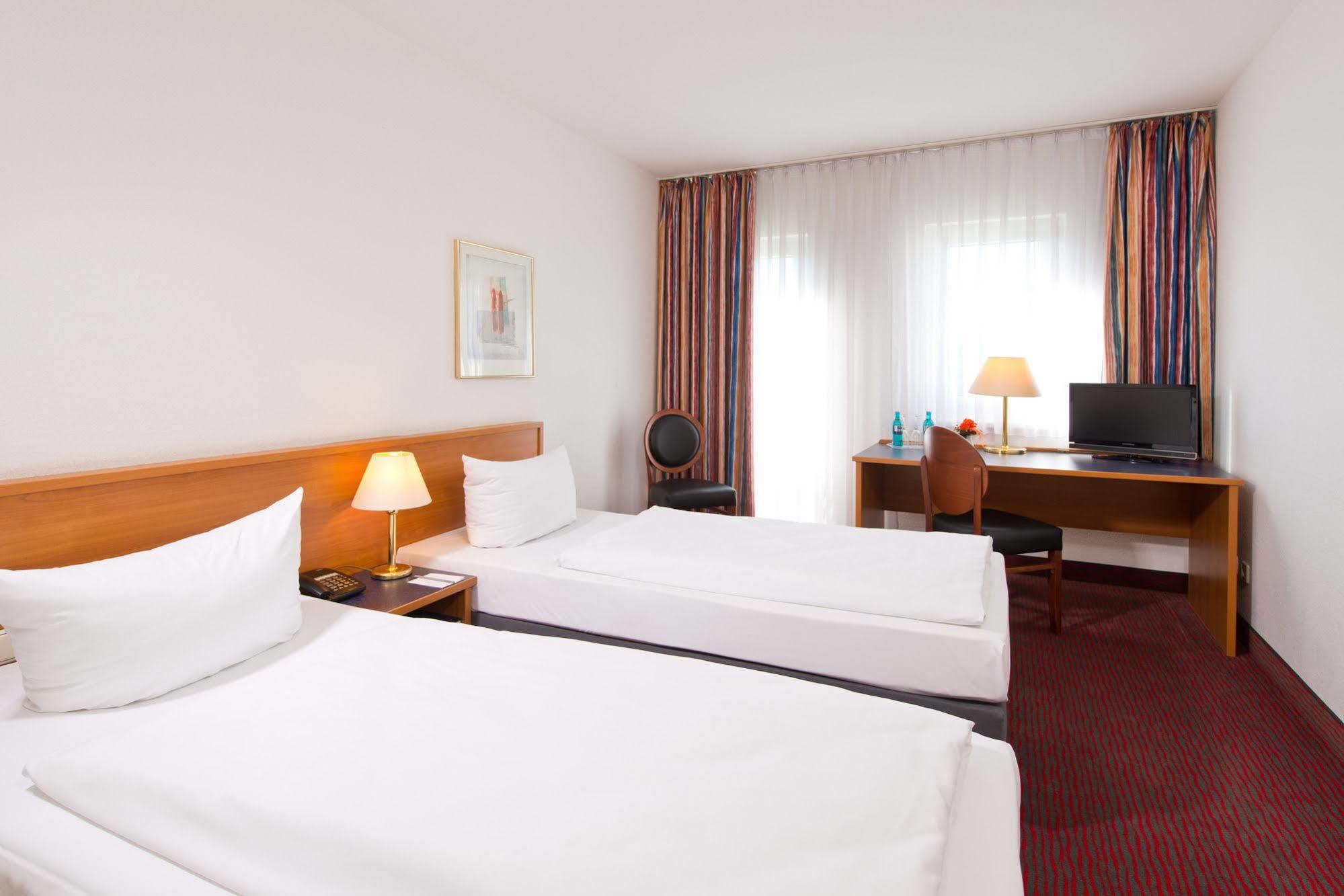 Achat Hotel Darmstadt Griesheim Грисхайм Экстерьер фото